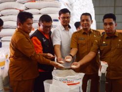 Pemerintah Aceh Bersama Bulog Pastikan Kualitas dan Ketersediaan Beras Untuk Bantuan KPM