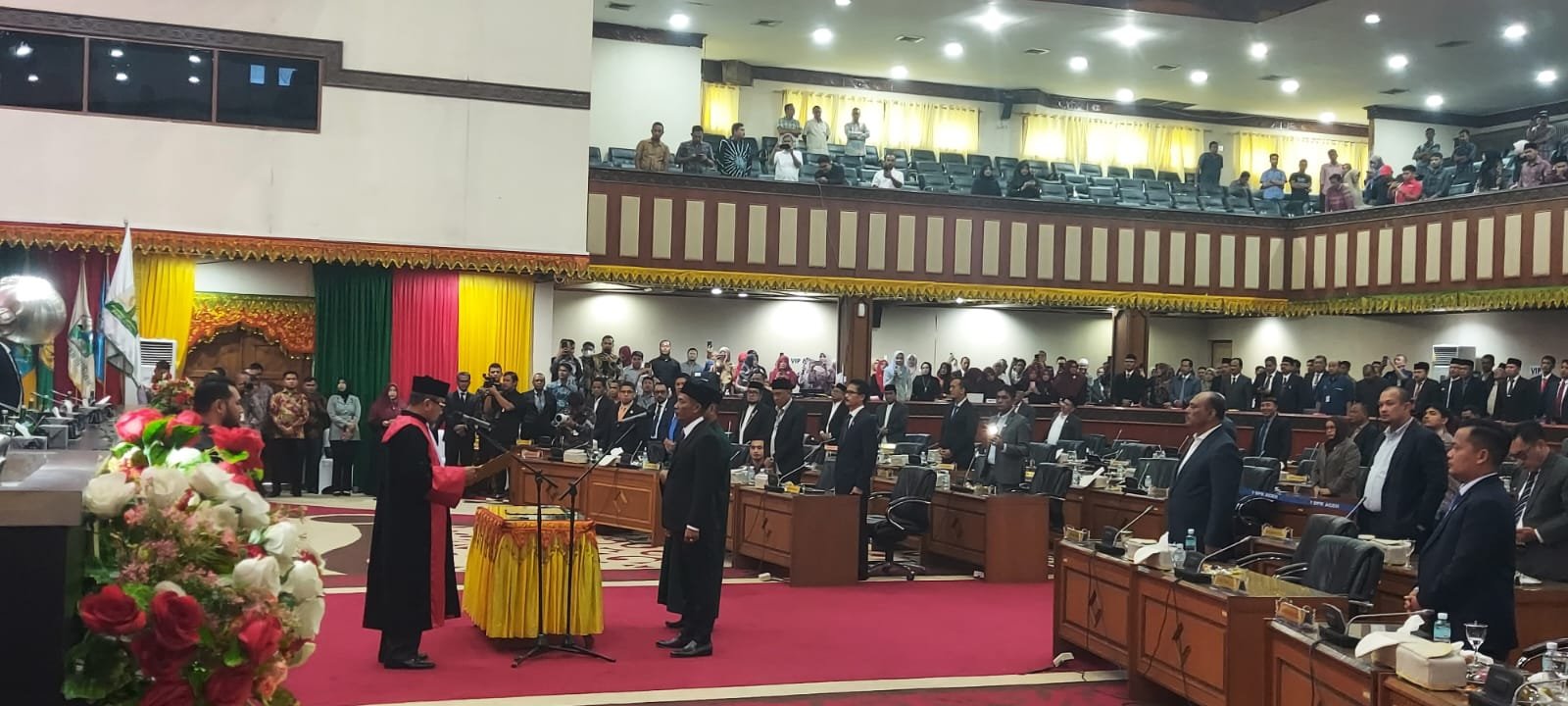 Pengambilan sumpah terhadap Zulfadli AMD, yang akrab disapa Tgk Abang, sebagai Ketua Dewan Perwakilan Rakyat Aceh (DPRA) untuk sisa masa jabatan 2019-2024. Kamis, 19 Oktober 2023.