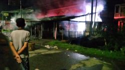 Kios di Desa Air Dingin, Kecamatan Simeulue Timur, terbakar pada Senin, 23 Oktober 2023.