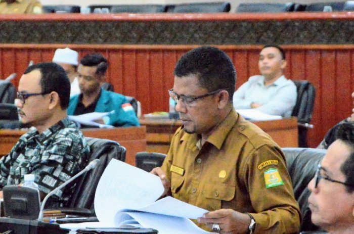 Kadis Pendidikan Dayah Aceh Besar, Abu Bakar SAg menghadiri Rapat Dengar Pendapat Umum (RDPU) Rancangan Qanun Aceh di Gedung DPRA, Banda Aceh, Selasa (14/21/2023).
