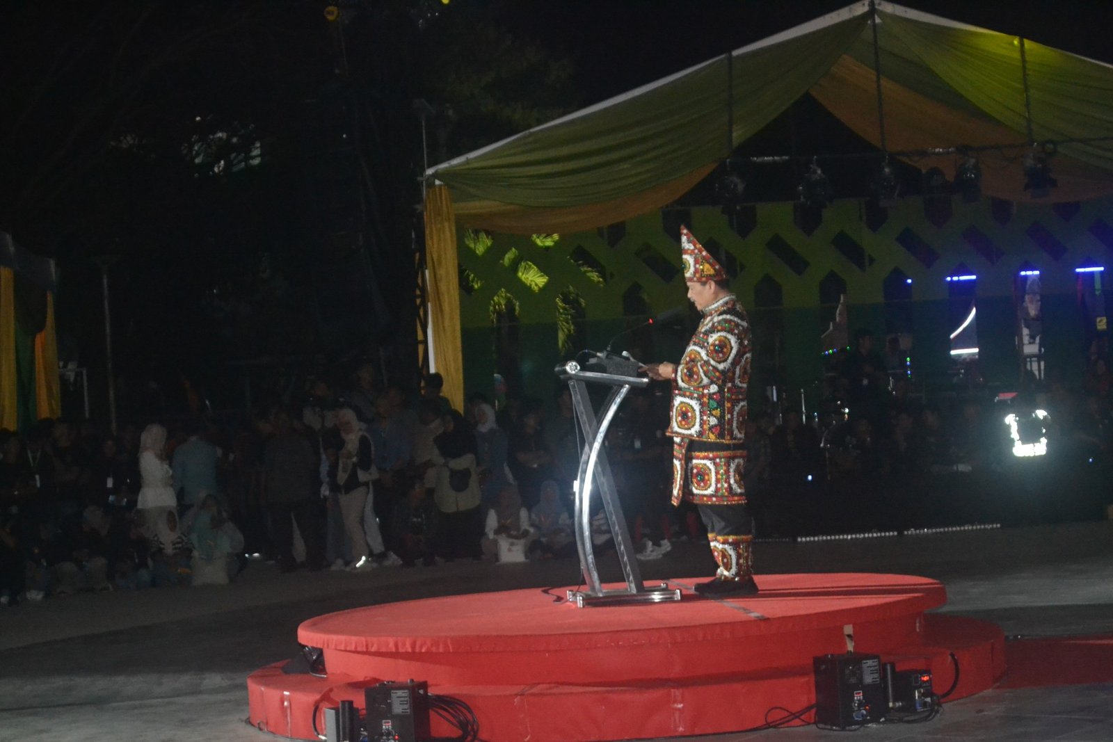 Pekan Kebudayaan Aceh (PKA) ke-8 telah resmi dibuka oleh Deputi Bidang Koordinasi Revolusi Mental, Pemajuan Kebudayaan, dan Prestasi Olahraga, Didik Suhardi, yang mewakili Menteri Koordinator Bidang Pembangunan Manusia dan Kebudayaan (Kemenko PMK), Muhadjir Effendy. Sabtu malam, 4 November 2023.