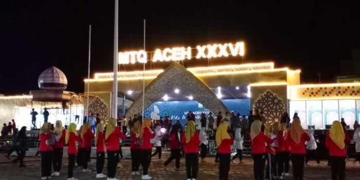 Suasana gladi pembukaan Musabaqah Tilawatil Qur’an (MTQ) Aceh XXXVI, di Lapangan Pendopo Bupati Sinabang, Kamis (23/11/2023) malam.