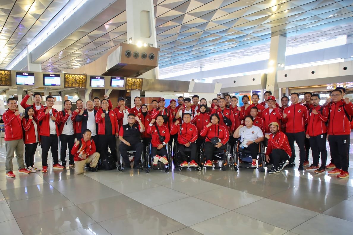 Kementerian Pemuda dan Olahraga Republik Indonesia (Kemenpora RI) yang diwakili Staf Khusus Menpora Bidang Peningkatan Prestasi dan Pengembangan Industri Olahraga, Ardima Rama Putra melepas Tim Indonesia yang akan mengikuti kejuaraan International Wheelchair and Amputee Sport (IWAS) World Games 2023 di Nakhon Ratchasima, Thailand. (foto:yayan/kemenpora.go.id)