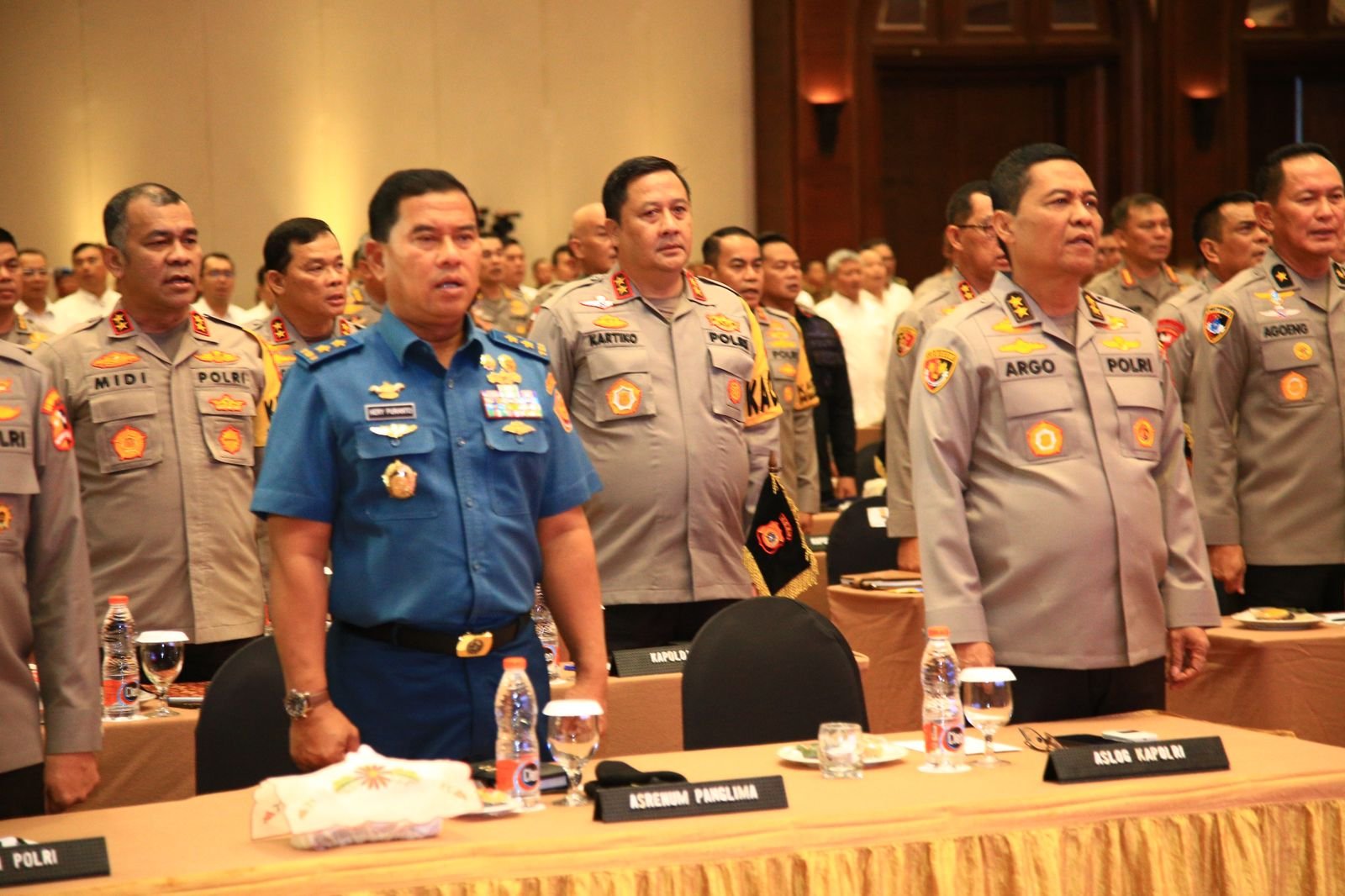 Kapolda Aceh Irjen Achmad Kartiko mengikuti rapat koordinasi (rakor) lintas sektoral bidang operasional tahun 2023 di Ballroom Hotel Bidakara, Jakarta Selatan, Kamis, 7 Desember 2023. Foto : Humas Polda Aceh