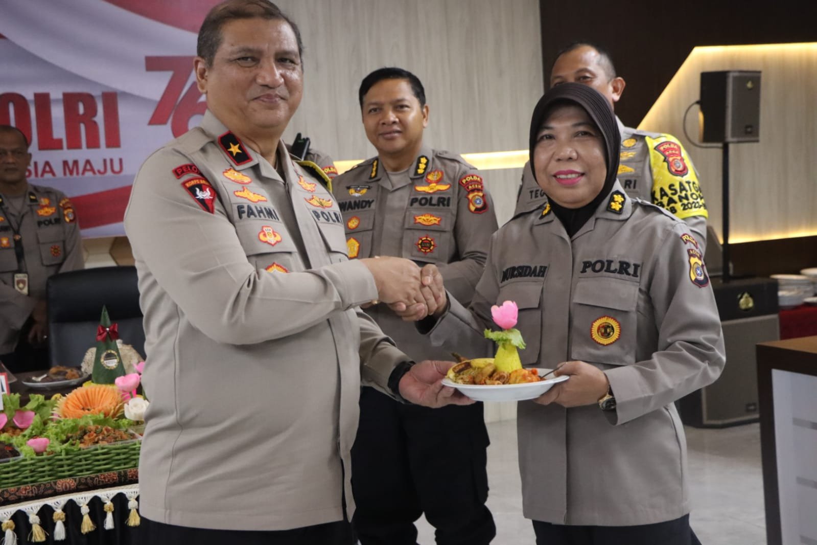 Wakapolda Aceh Brigjen Armia Fahmi menghadiri secara virtual peringatan hari ulang tahun (HUT) ke-76 Logistik Polri di Aula Machdum Sakti Polda Aceh, Jumat, 8 Desember 2023.