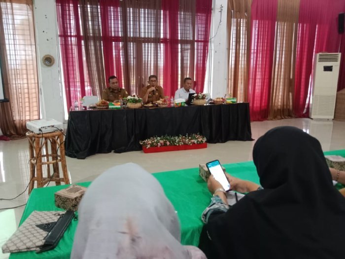 Pj Bupati Aceh Besar Muhammad Iswanto SSTP MM yang diwakili Asisten III Administrasi Umum Setdakab Aceh Besar Jamaluddin S.Sos MM, membuka sosialisasi dan FGD Penyusunan Rencana Tindak Pengendalian (RTP) pada Organisasi Perangkat Daerah dilingkungan.