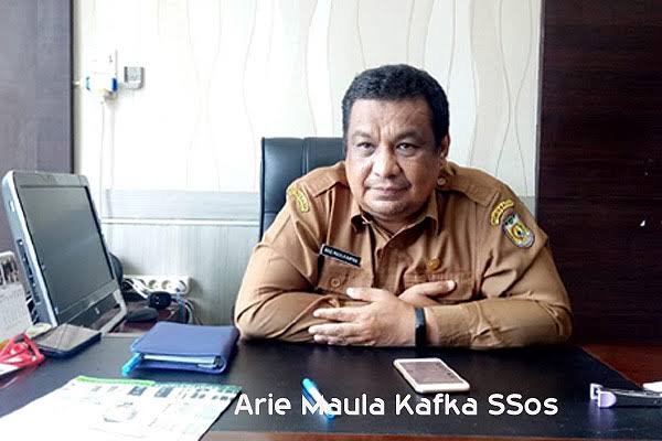 Kabar duka mendera lingkup Pemerintah Kota Banda Aceh. Kepala Dinas Sosial Kota Banda Aceh, Arie Maula Kafka meninggal dunia di Rumah Sakit Meuraxa, Kamis (18/1/2024).