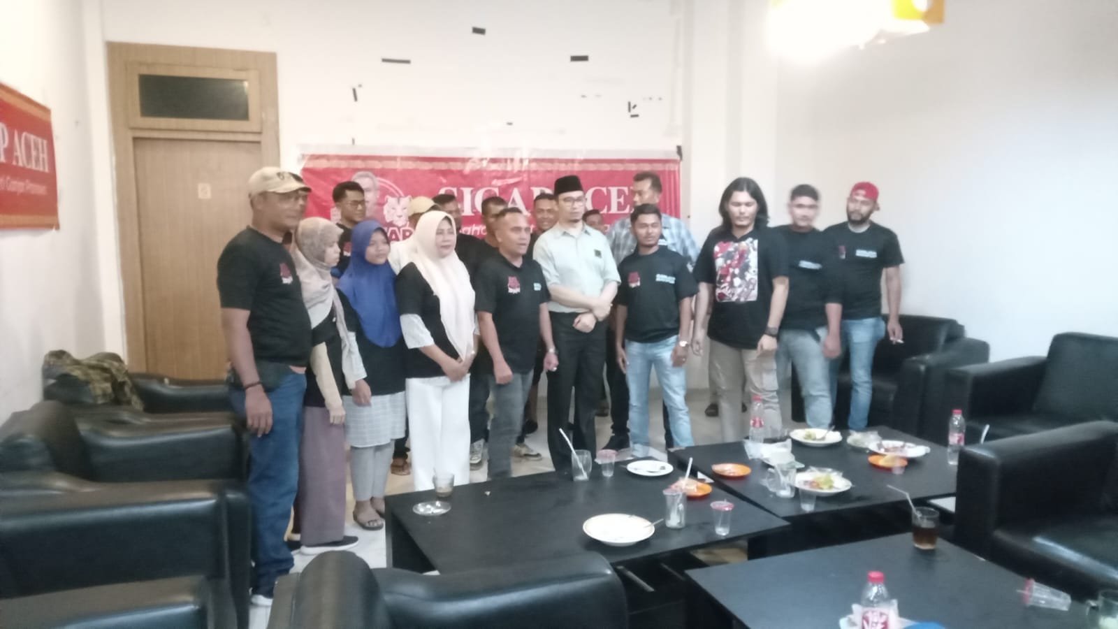 Relawan Sahabat Inti Ganjar Pranowo (SIGAP) Aceh terus melakukan konsolidasi pemenangan Ganjar-Mahfud pada Pilpres 2024 termasuk menggelar rapat dalam rangka untuk menyambut kedatangan calon wakil presiden (cawapres) nomor urut 3 yang juga Menkopolhukam, Mahfud MD ke Aceh.