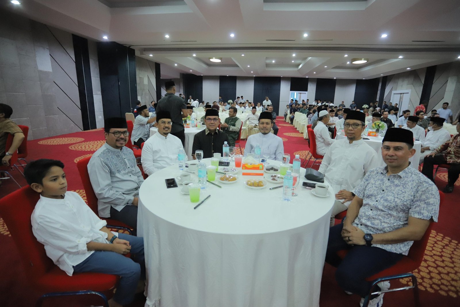 DPP Ikatan Keluarga Alumni Pendidikan Tinggi Kepamongprajaan (IKPTK) Aceh Irawan Pandu Negara, pada acara Silaturrahmi dan Buka Puasa Bersama Alumni Pamong Praja, di Aula Pustaka Wilayah, Sabtu (15/3/2024).