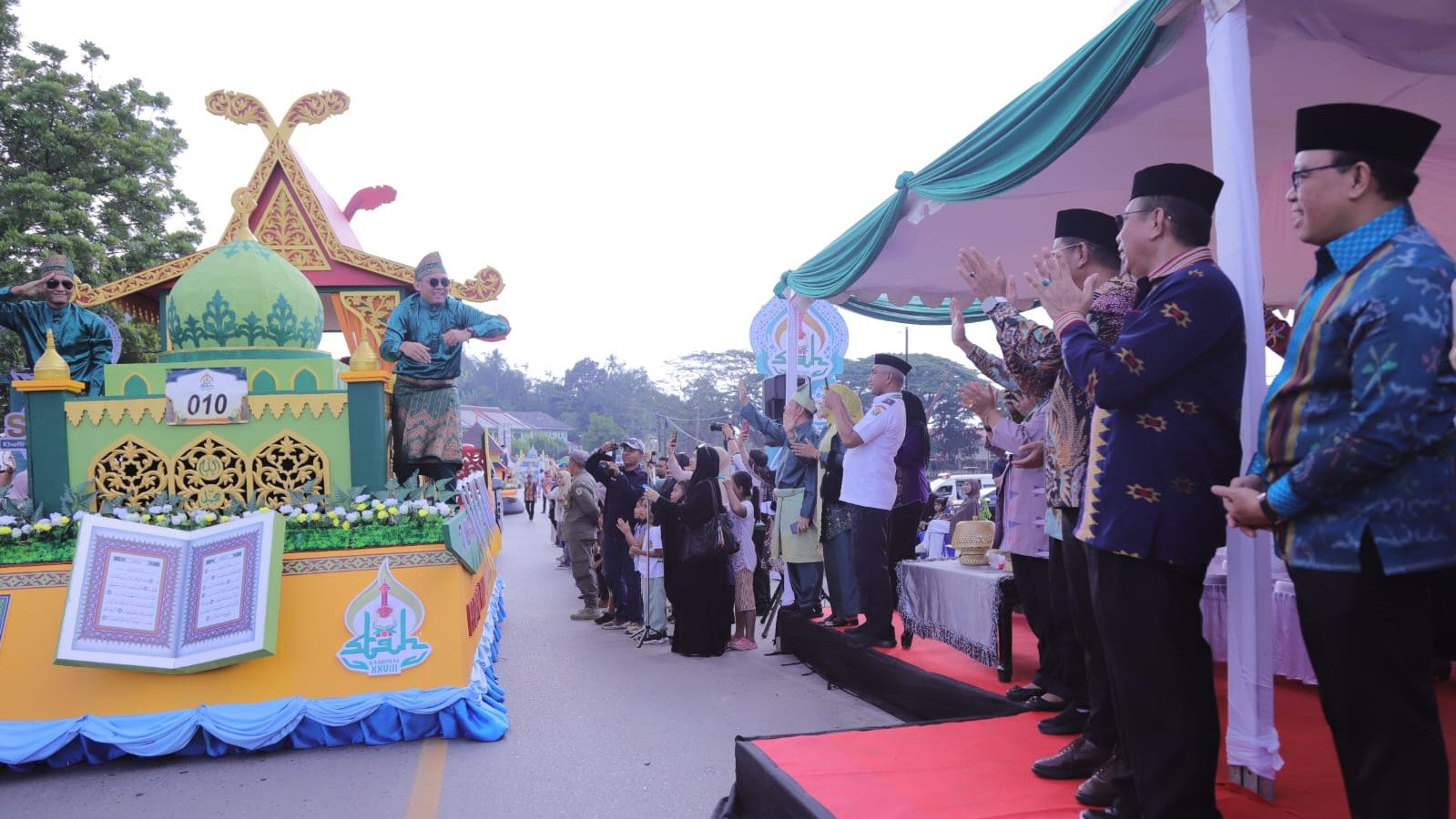 Pawai Ta’aruf STQH Nasional