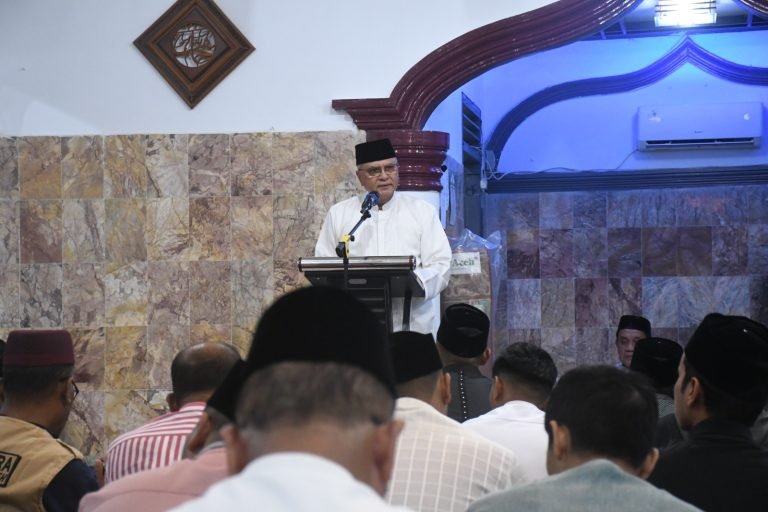 Afdhal Safari Ramadan ke Masjid Baitul Makmur Blower