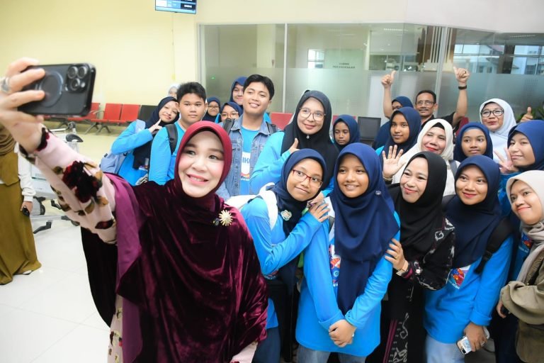 15 Siswa Terbaik Banda Aceh Ikuti Program IKON Sampoerna