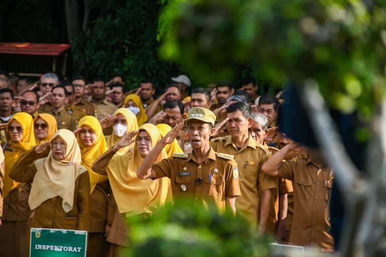 Apel Perdana Pasca Lebaran, Illiza Ajak ASN Buktikan Kinerja dan Perkuat Pelayanan Publik