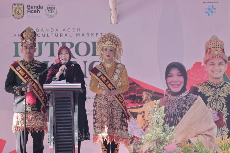 Buka Banda Aceh Art and Cultural Market di Taman Putroe Phang, Illiza: “Warisan Budaya untuk Masa Depan”