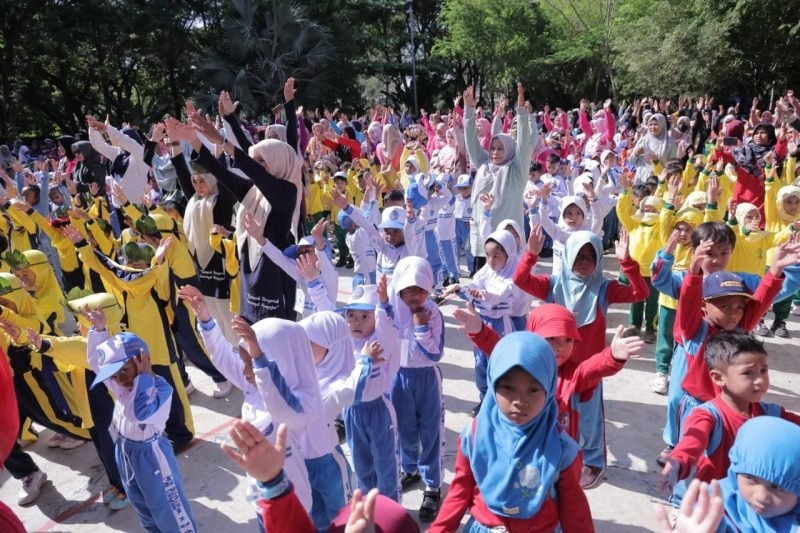 Peringati Hari Anak Nasional Bersama Bunda PAUD Kota Banda Aceh, Ribuan Anak Belajar Mencintai Alam