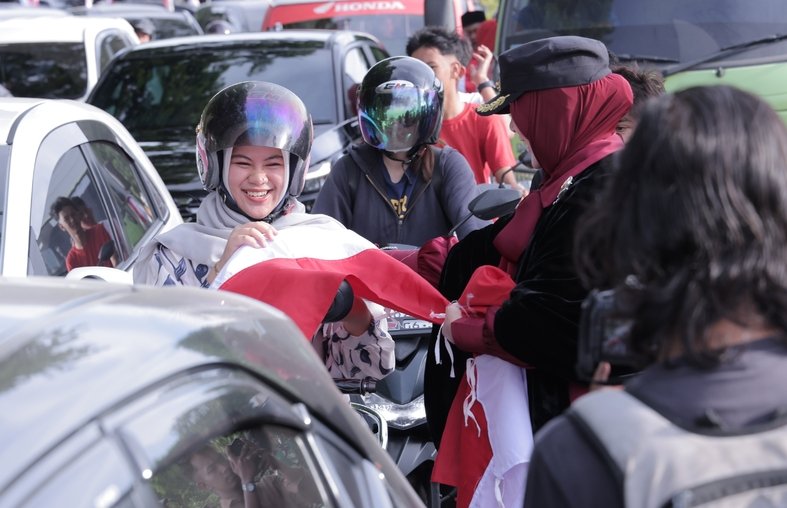 Wali Kota Banda Aceh Kick-Off Gerakan Pembagian Bendera Merah Putih